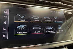 Sininen Audi Q8 2018 kuva 17.