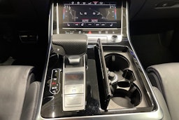 Sininen Audi Q8 2018 kuva 24.