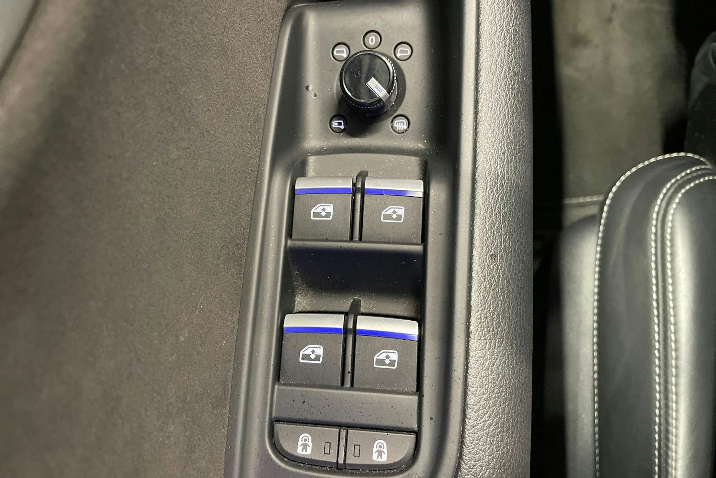 Sininen Audi Q8 2018 kuva 28.