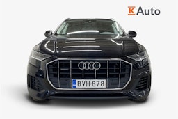 musta Audi Q8 2019 kuva 4.
