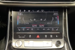 musta Audi Q8 2019 kuva 19.