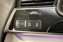 musta Audi Q8 2019 kuva 21.