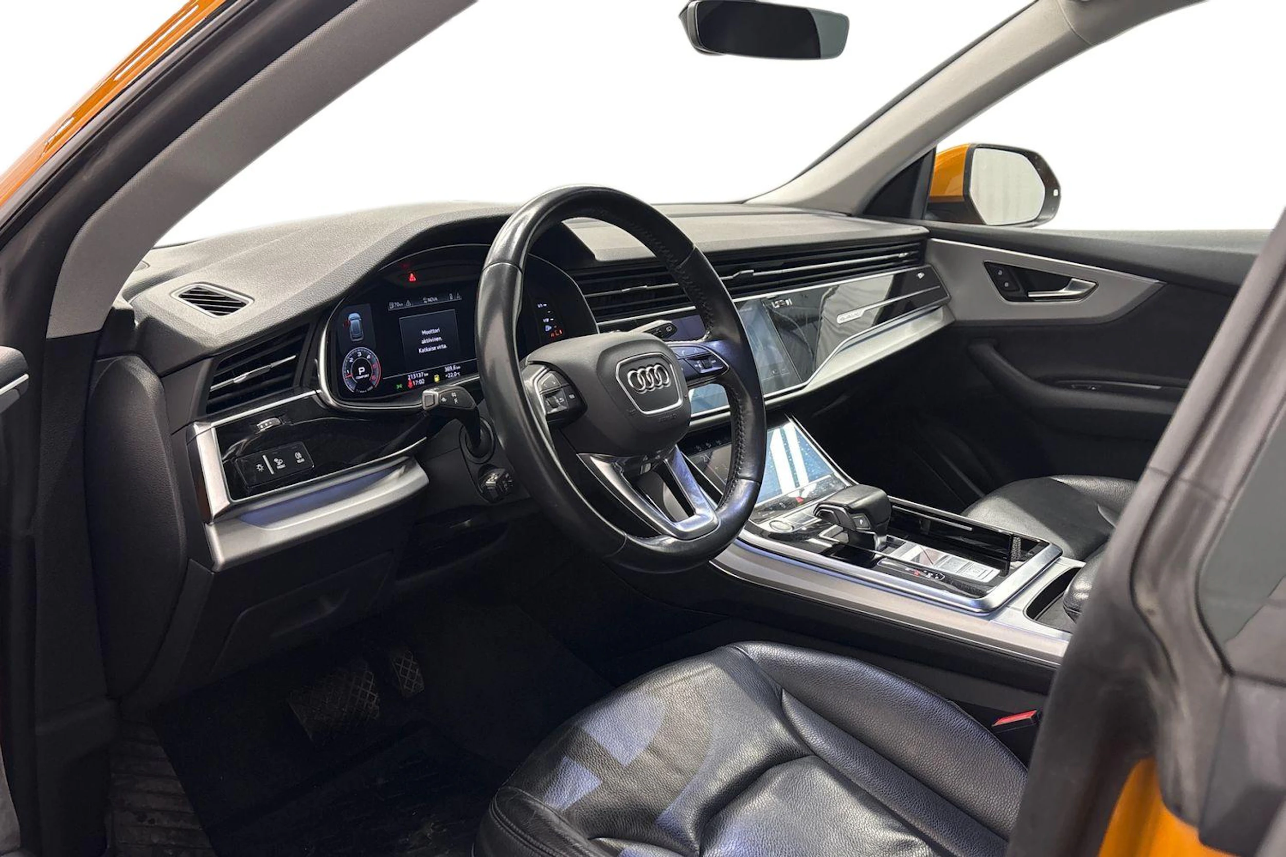 sininen Audi Q8 2019 kuva 8.