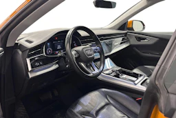 sininen Audi Q8 2019 kuva 8.