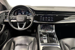 sininen Audi Q8 2019 kuva 9.
