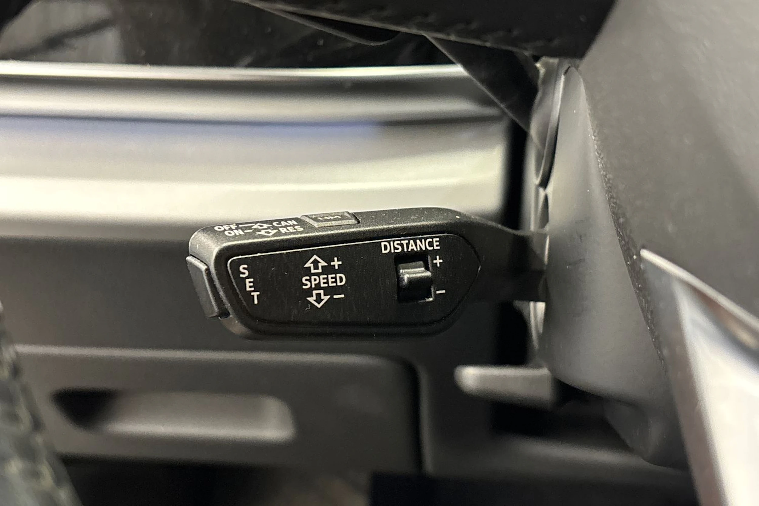 sininen Audi Q8 2019 kuva 22.