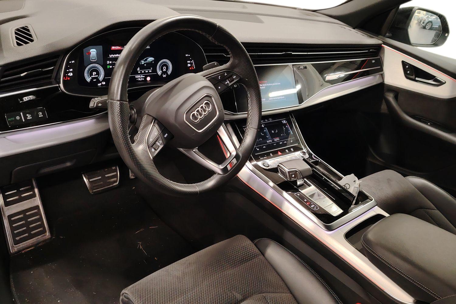 Audi Q8 2021, kuva 3/3