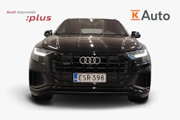 Musta Audi Q8 2021 kuva 4.