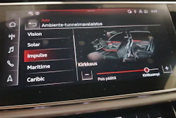 Musta Audi Q8 2021 kuva 26.