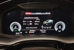Musta Audi Q8 2021 kuva 35.