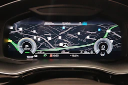 Musta Audi Q8 2021 kuva 37.