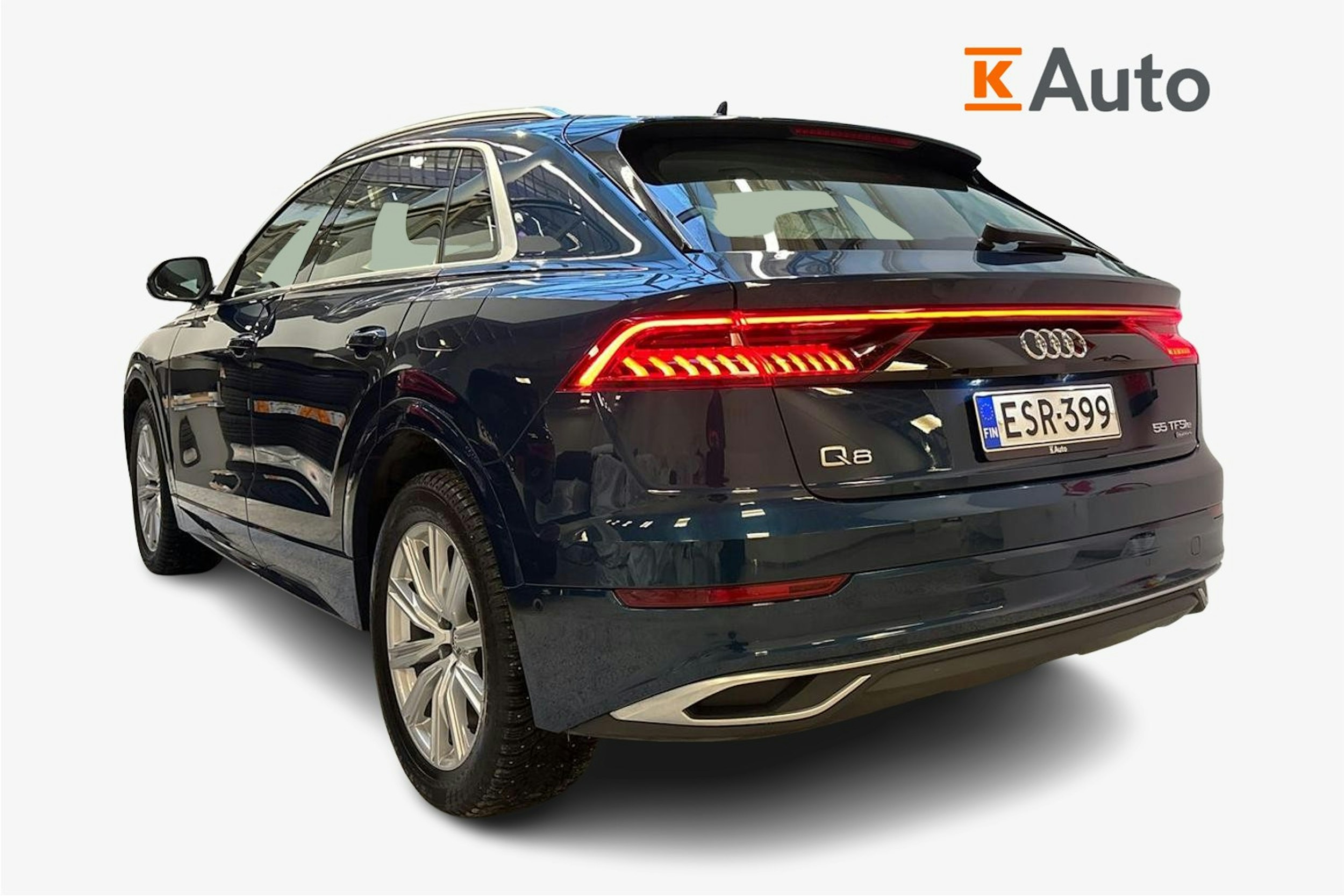 sininen Audi Q8 2021 kuva 2.