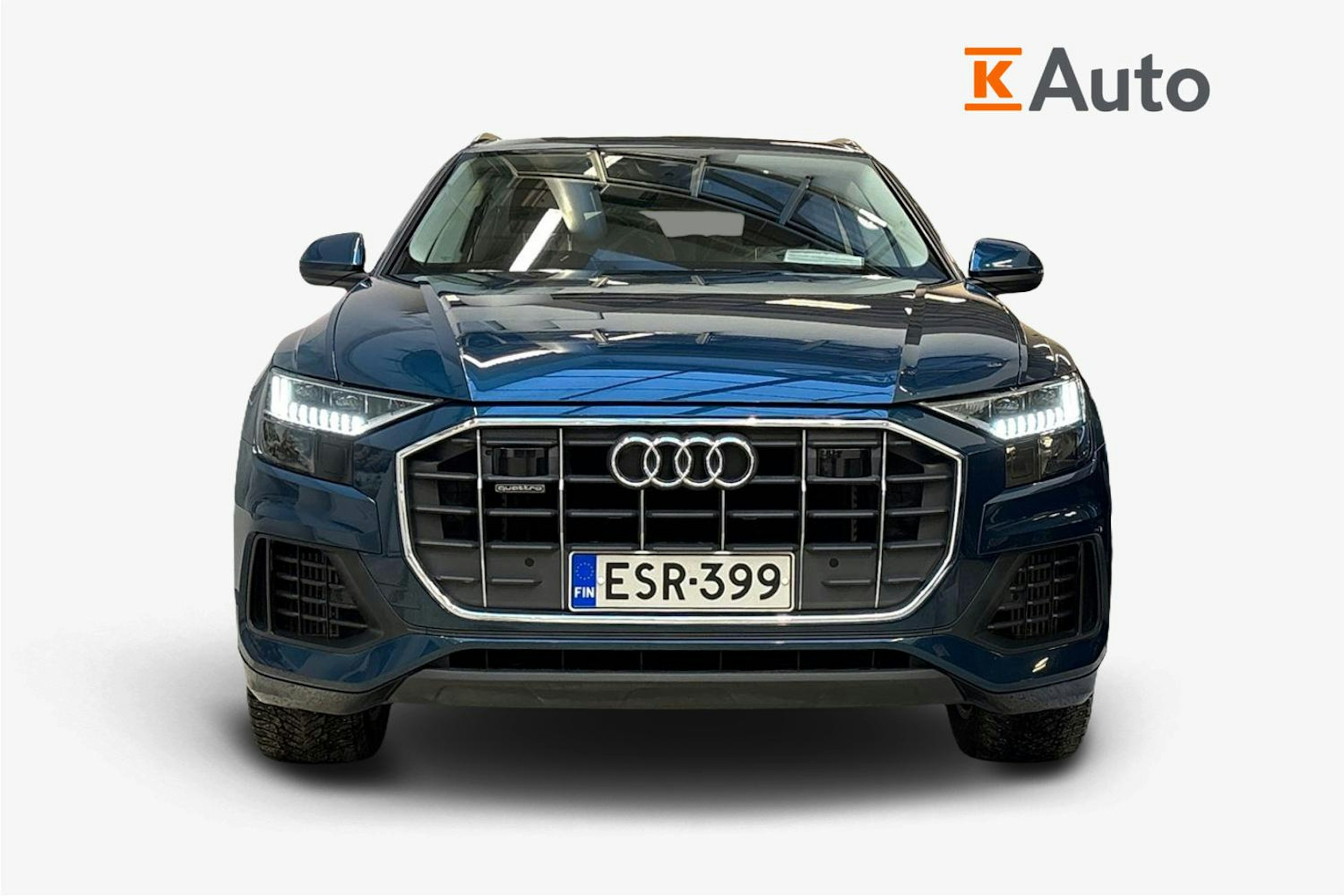 sininen Audi Q8 2021 kuva 5.