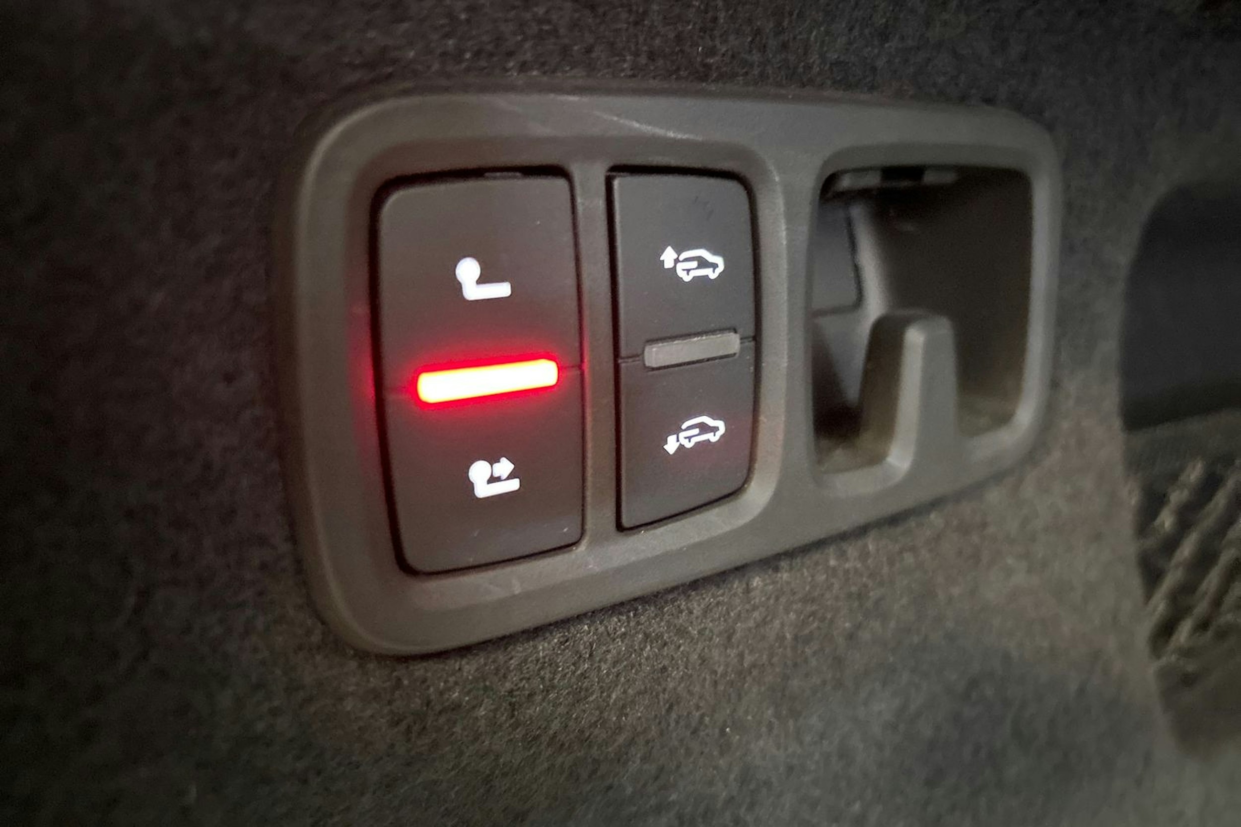 sininen Audi Q8 2021 kuva 16.