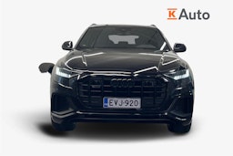 musta Audi Q8 2021 kuva 5.