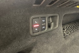 musta Audi Q8 2021 kuva 24.