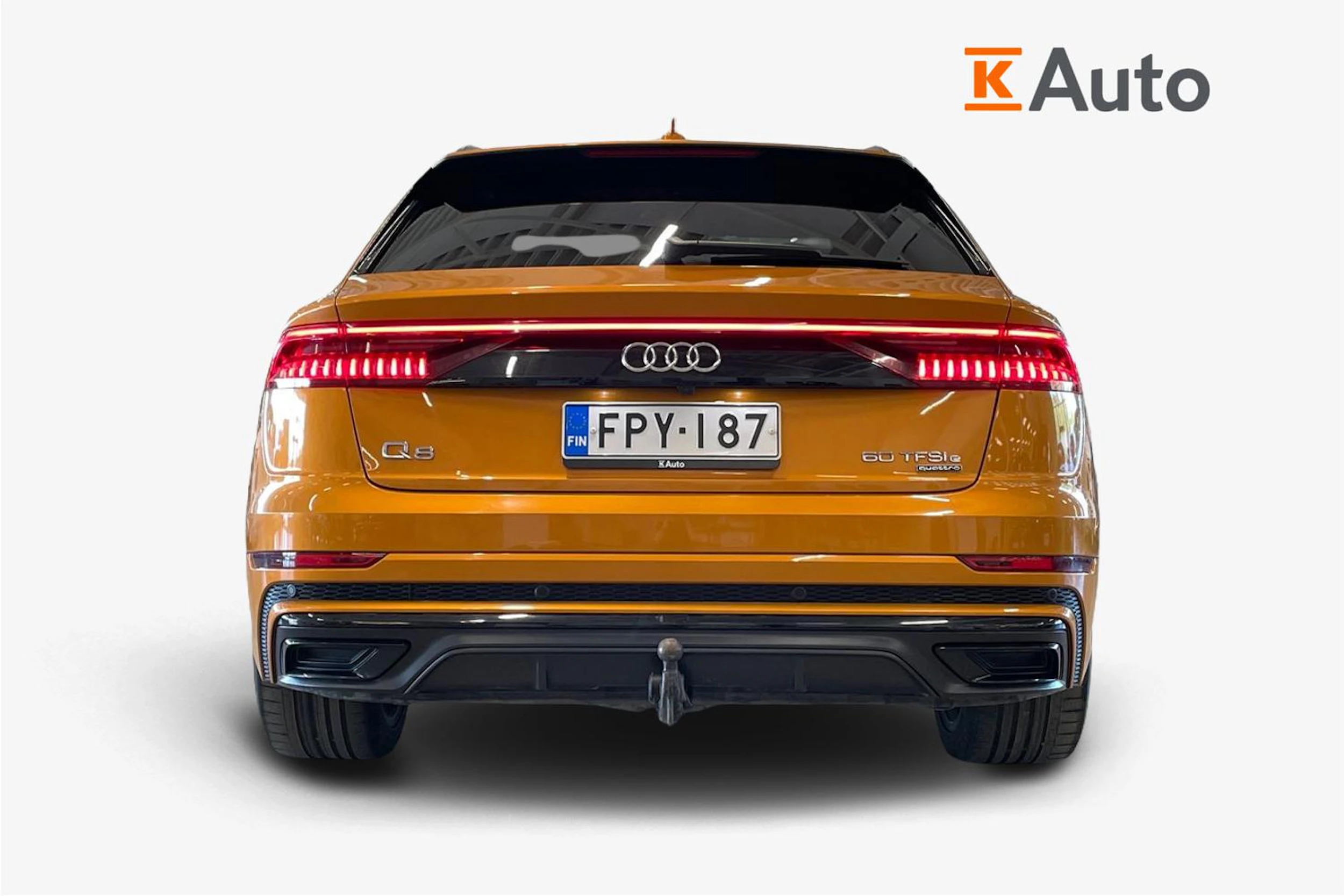 sininen Audi Q8 2021 kuva 3.