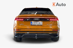 sininen Audi Q8 2021 kuva 3.