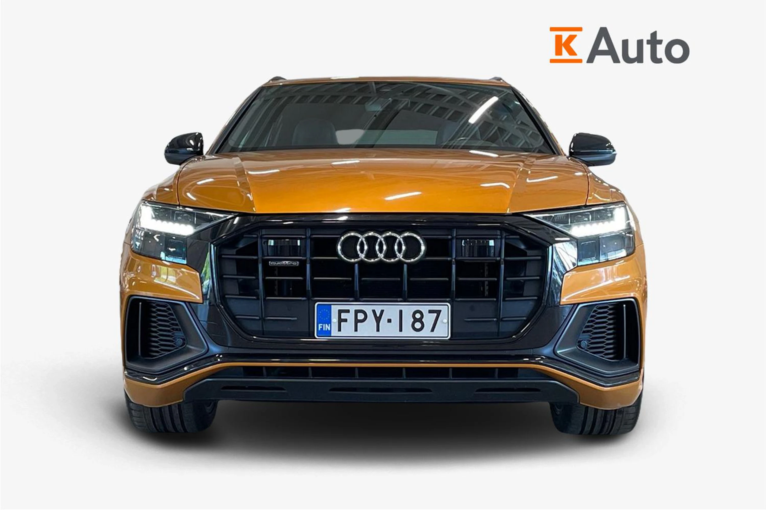 sininen Audi Q8 2021 kuva 4.
