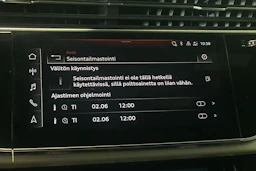 sininen Audi Q8 2021 kuva 26.