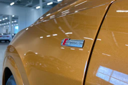 sininen Audi Q8 2021 kuva 33.
