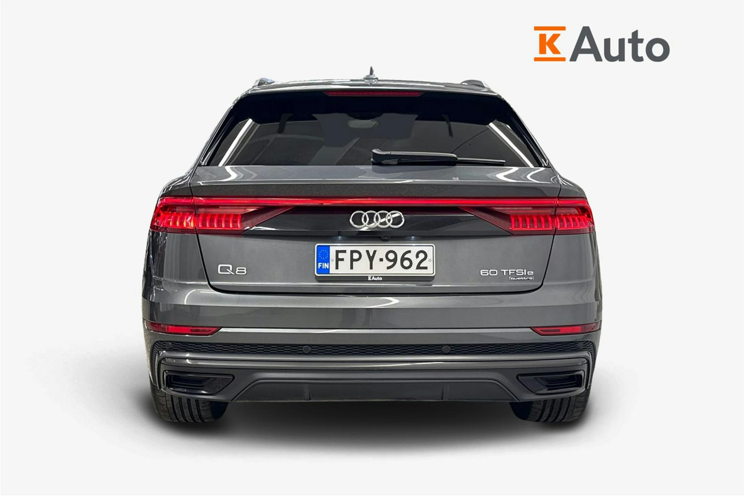 Harmaa Audi Q8 2021 kuva 3.