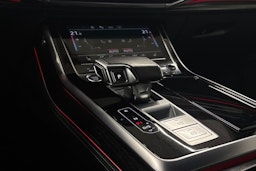 Harmaa Audi Q8 2021 kuva 22.