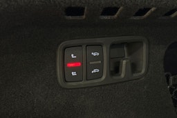 Harmaa Audi Q8 2021 kuva 40.