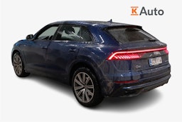 Sininen Audi Q8 2021 kuva 2.