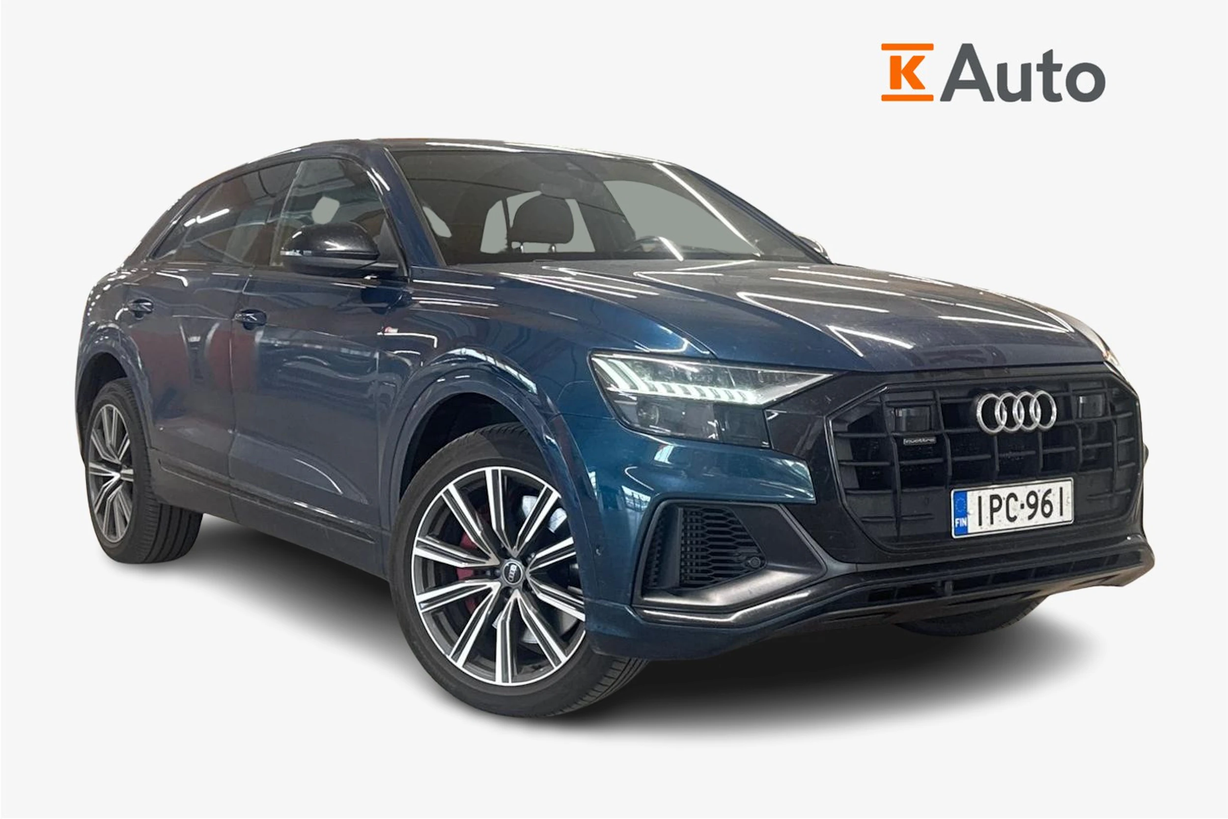 Sininen Audi Q8 2021 kuva 1.