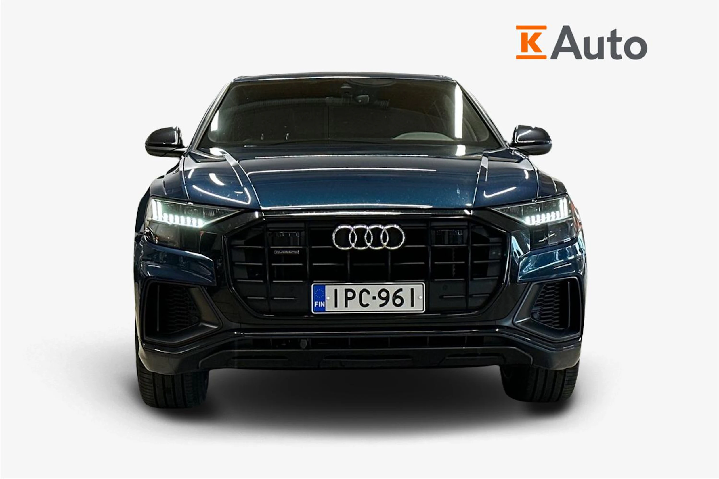Sininen Audi Q8 2021 kuva 4.