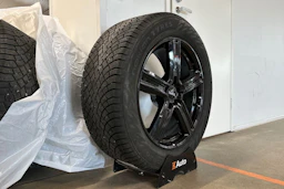 Sininen Audi Q8 2021 kuva 10.