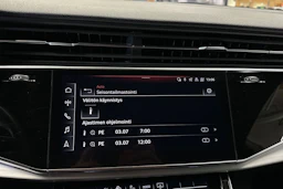 Sininen Audi Q8 2021 kuva 20.