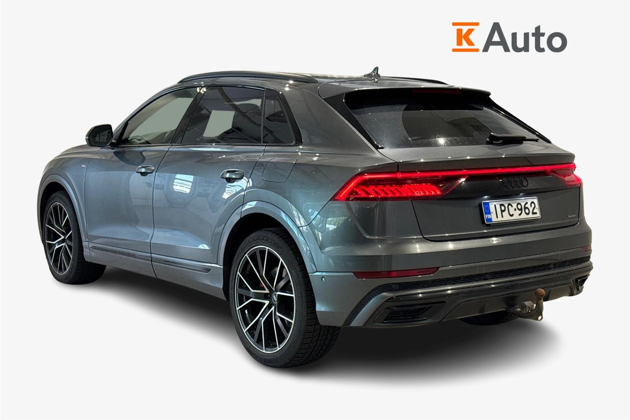 harmaa Audi Q8 2021 kuva 2.