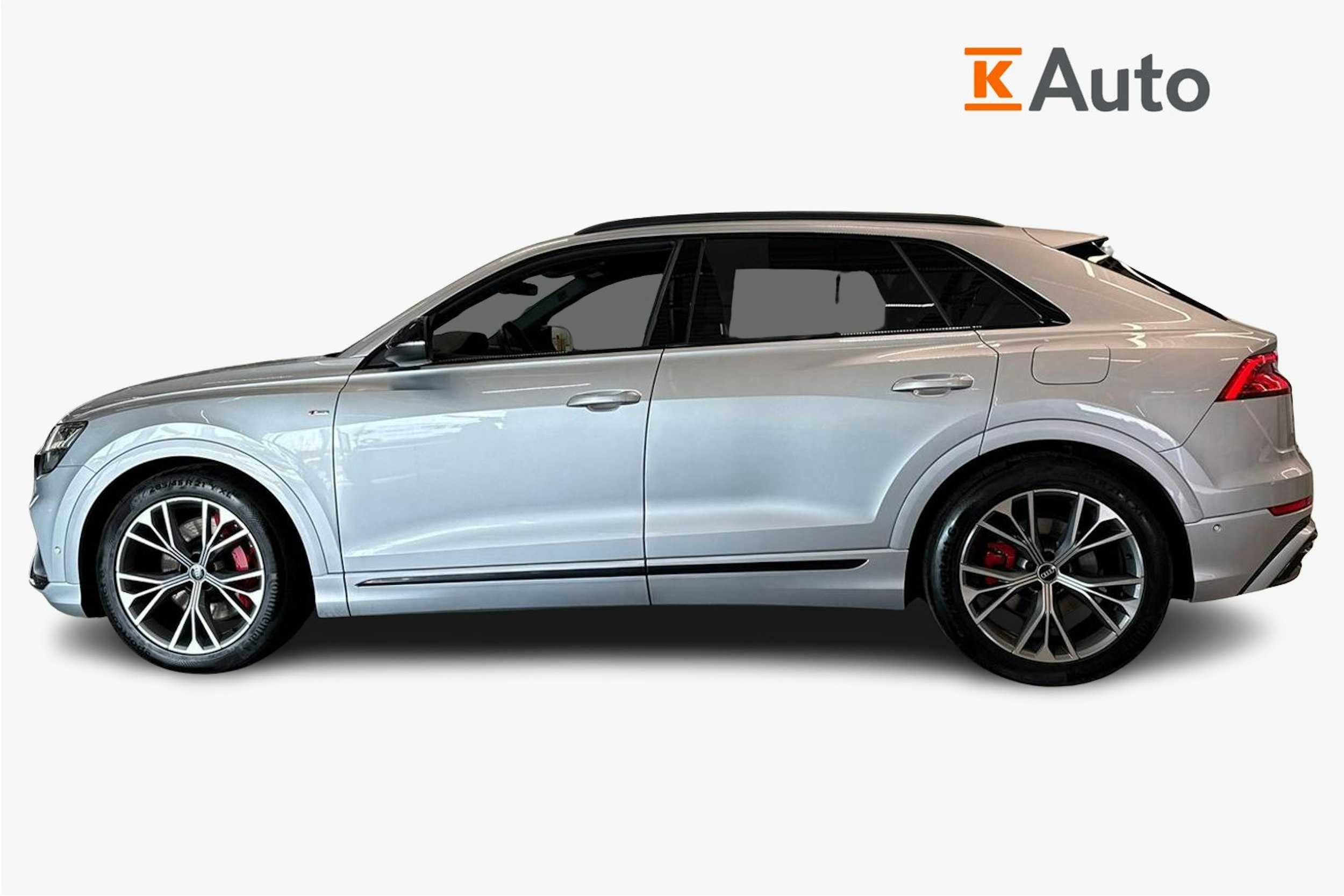 hopea Audi Q8 2021 kuva 5.