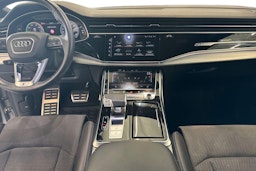 hopea Audi Q8 2021 kuva 7.
