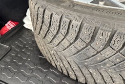 hopea Audi Q8 2021 kuva 29.