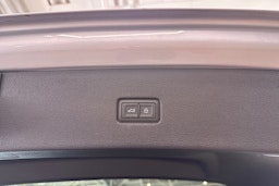 hopea Audi Q8 2021 kuva 30.