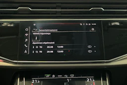 sininen Audi Q8 2021 kuva 23.