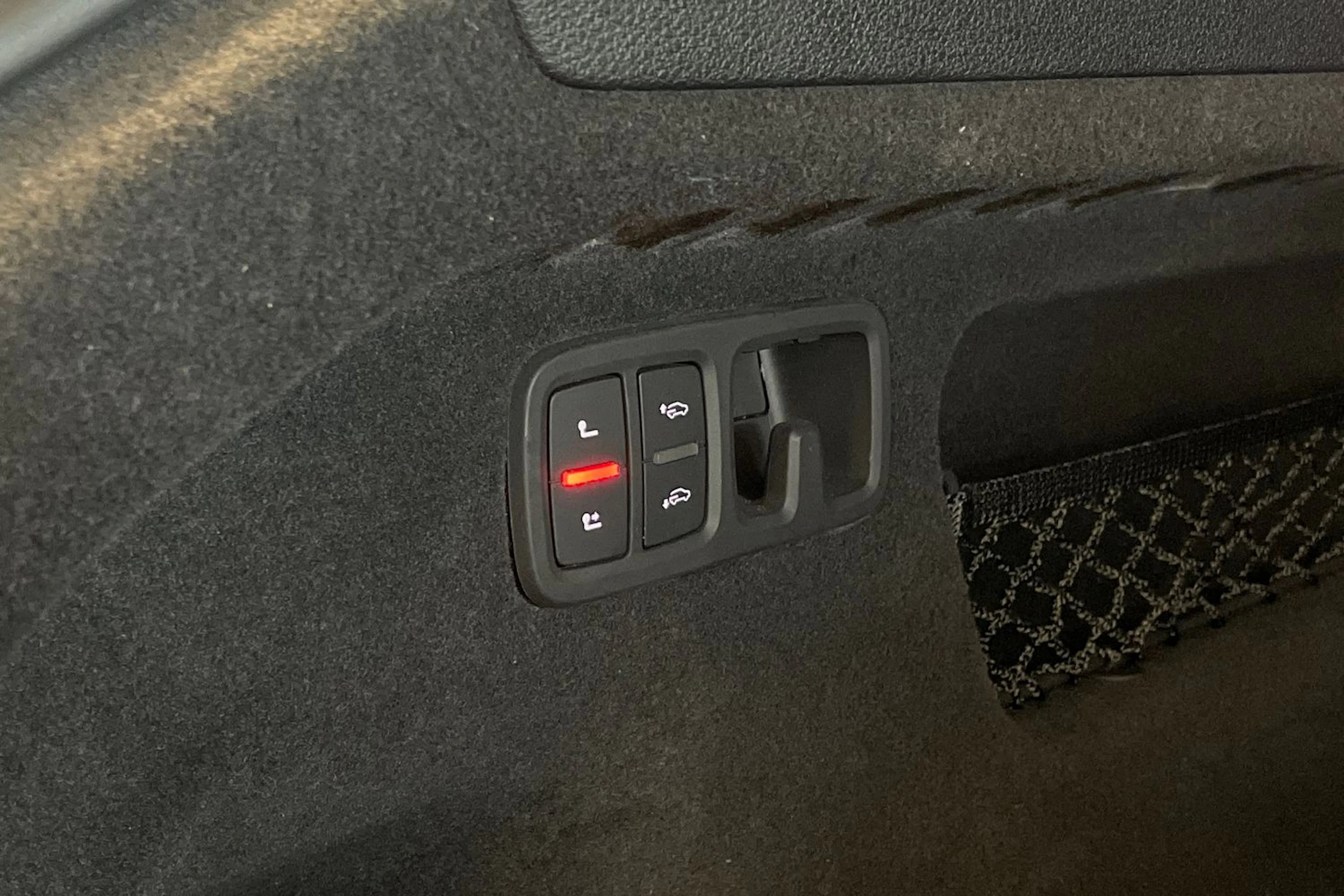 sininen Audi Q8 2021 kuva 34.