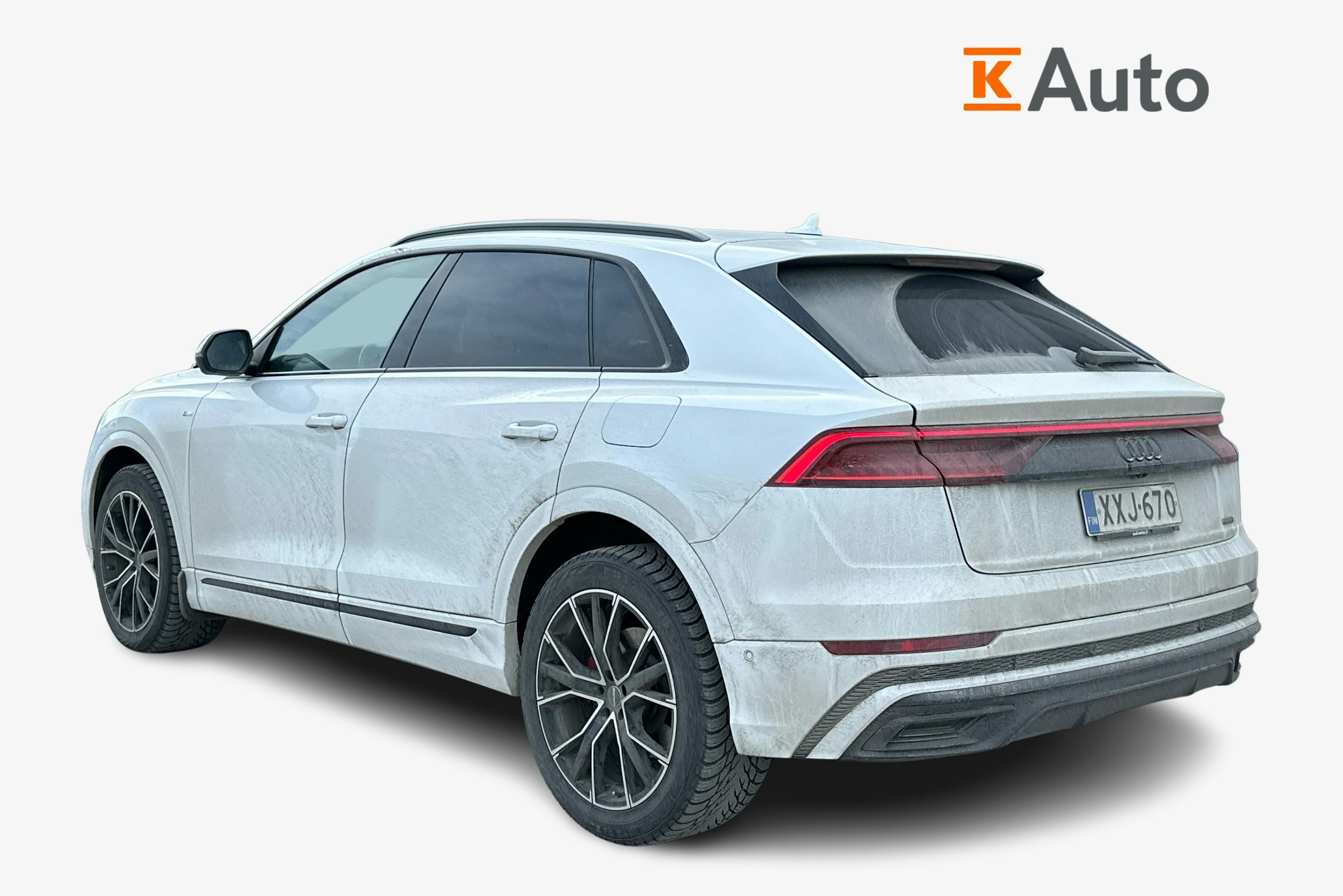 Valkoinen Audi Q8 2021 kuva 2.