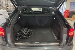 met. harmaa Audi Q8 2021 kuva 27.