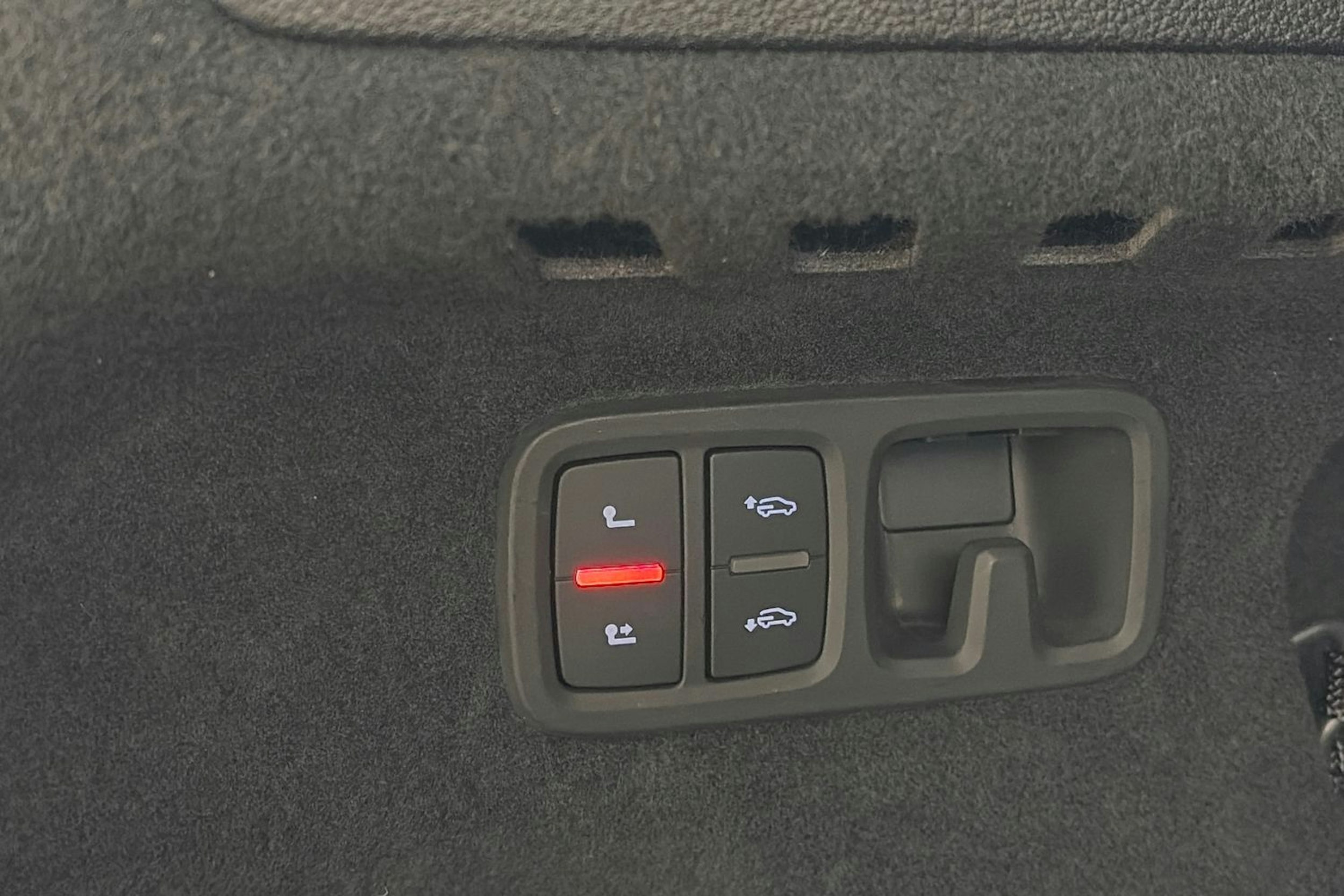 musta Audi Q8 2021 kuva 15.