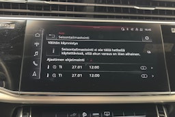 musta Audi Q8 2021 kuva 28.