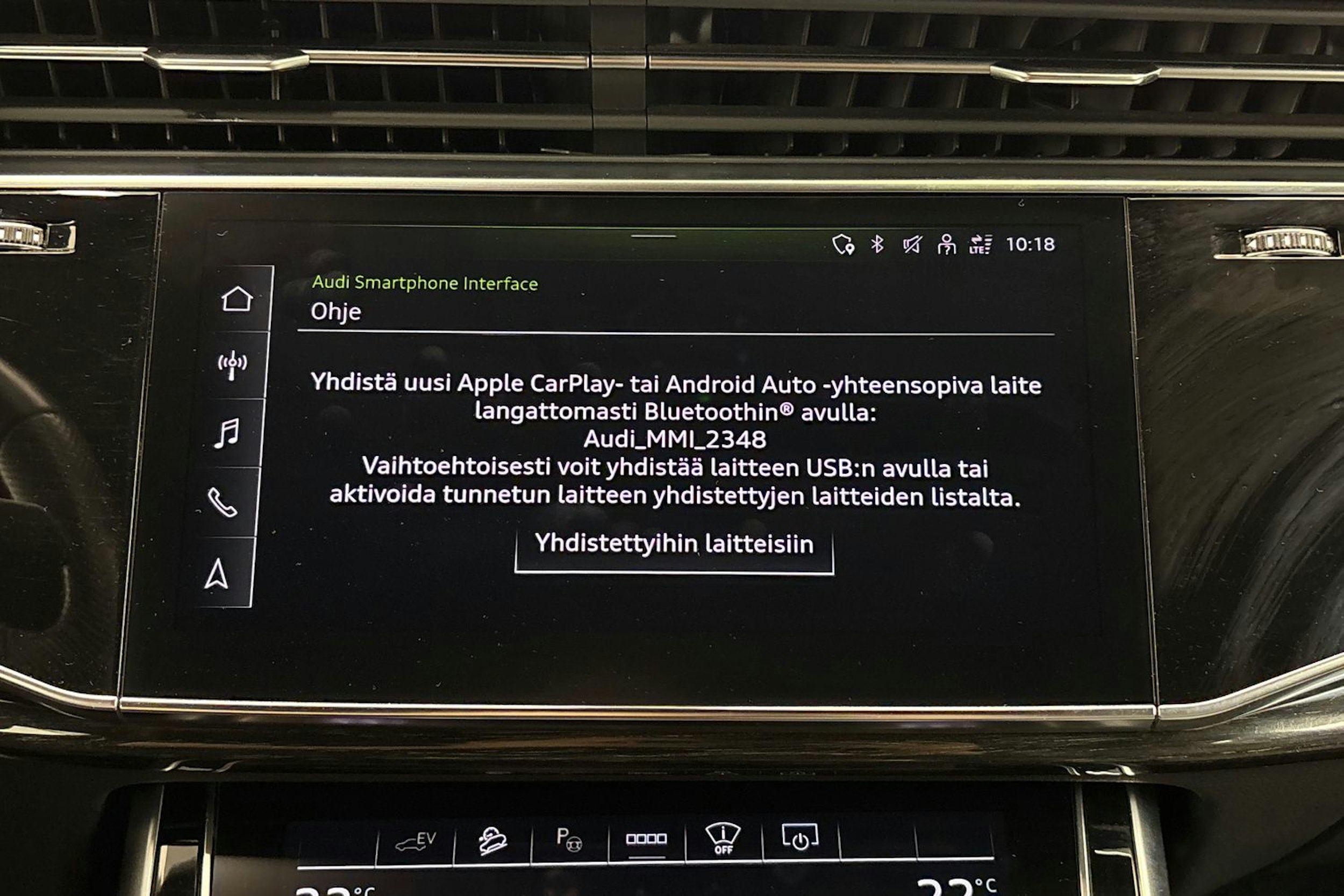 valkoinen Audi Q8 2022 kuva 27.