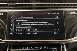 valkoinen Audi Q8 2022 kuva 36.