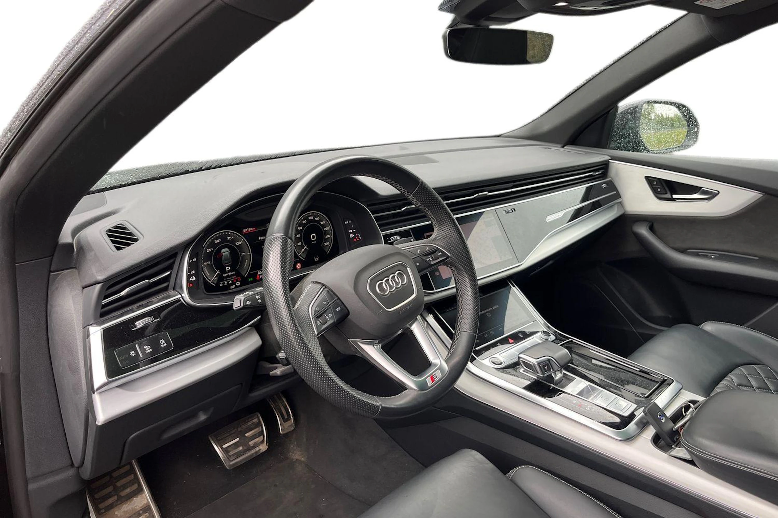 met. musta Audi Q8 2022 kuva 3.
