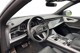 met. musta Audi Q8 2022 kuva 3.
