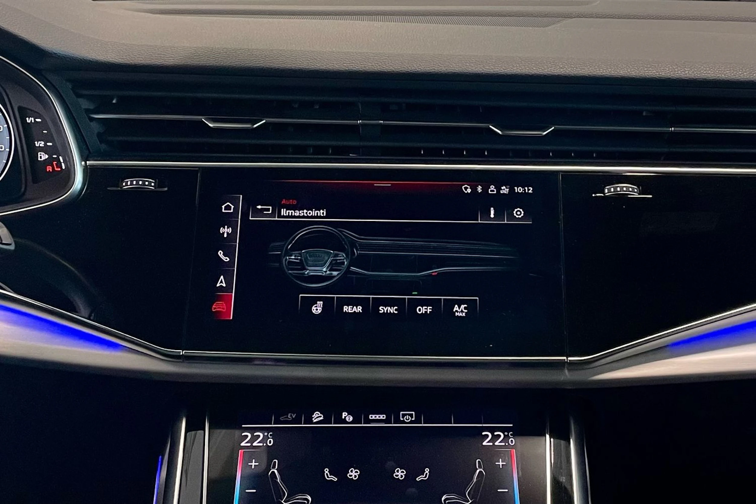 met. musta Audi Q8 2022 kuva 26.