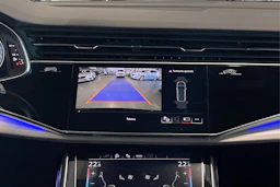 met. musta Audi Q8 2022 kuva 30.